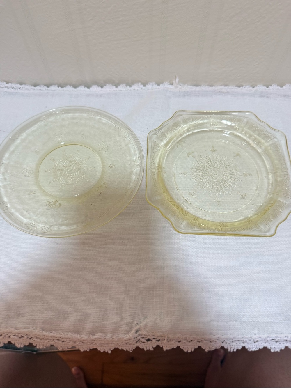 Vintage Depression Glass Yellow Plates LOT (4) 6‎ inches. 3 round 1 square